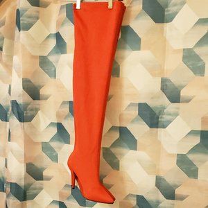 LADIES BOOT - SIZE 11   RED SATIN